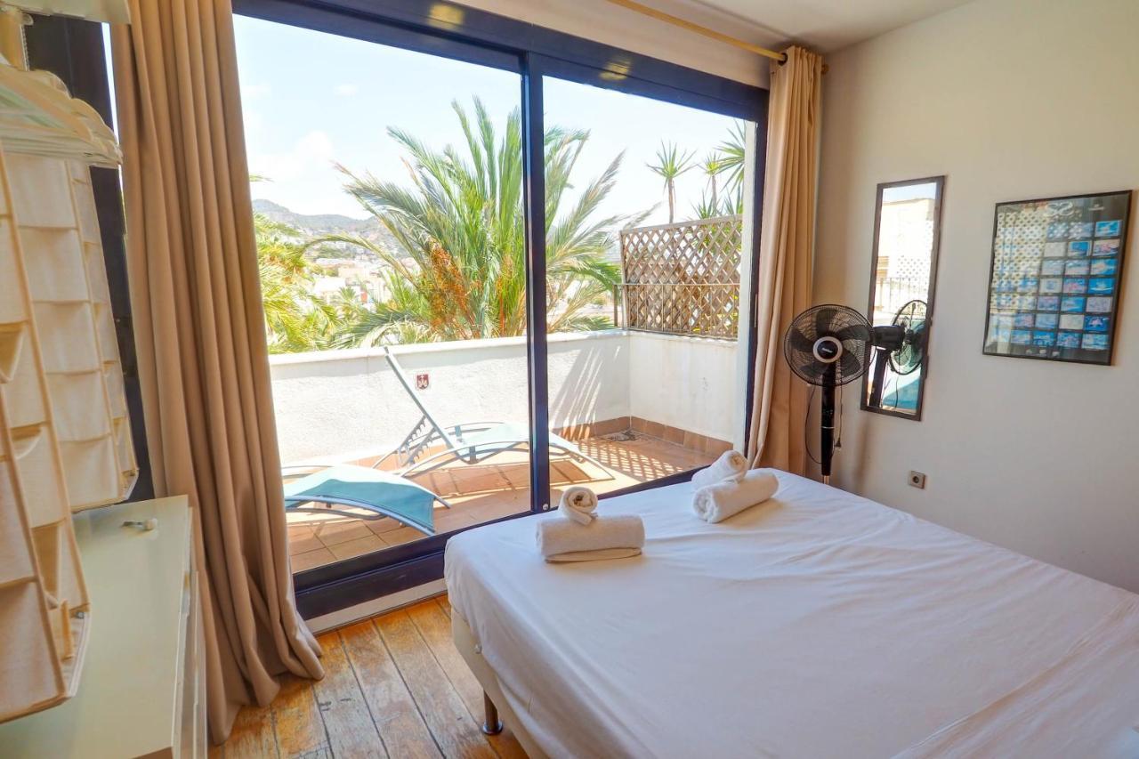 Port Alegre Attic By Hello Homes シッチェス エクステリア 写真