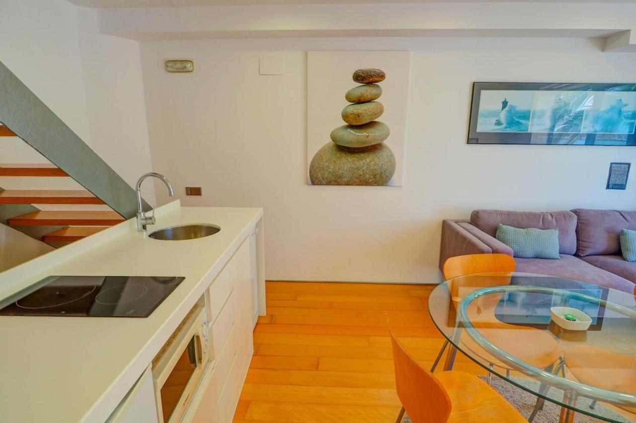 Port Alegre Attic By Hello Homes シッチェス エクステリア 写真