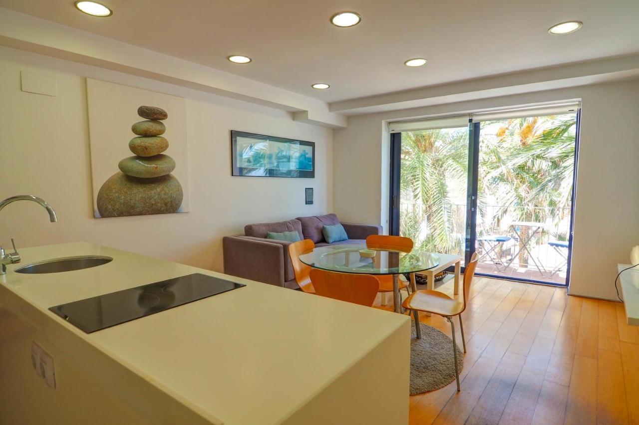 Port Alegre Attic By Hello Homes シッチェス エクステリア 写真