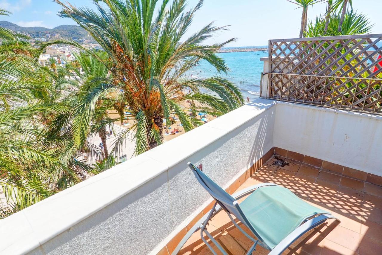 Port Alegre Attic By Hello Homes シッチェス エクステリア 写真