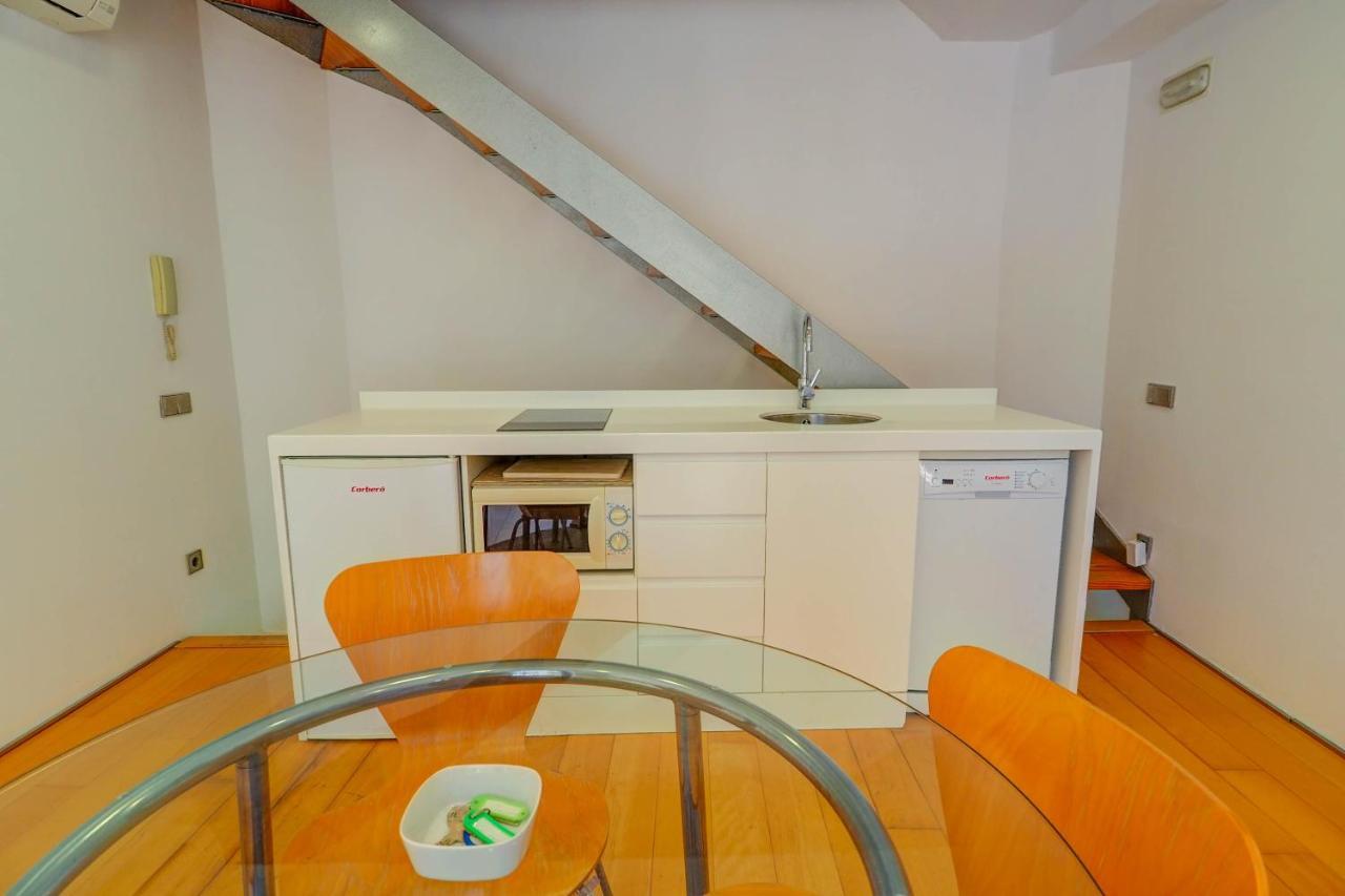 Port Alegre Attic By Hello Homes シッチェス エクステリア 写真