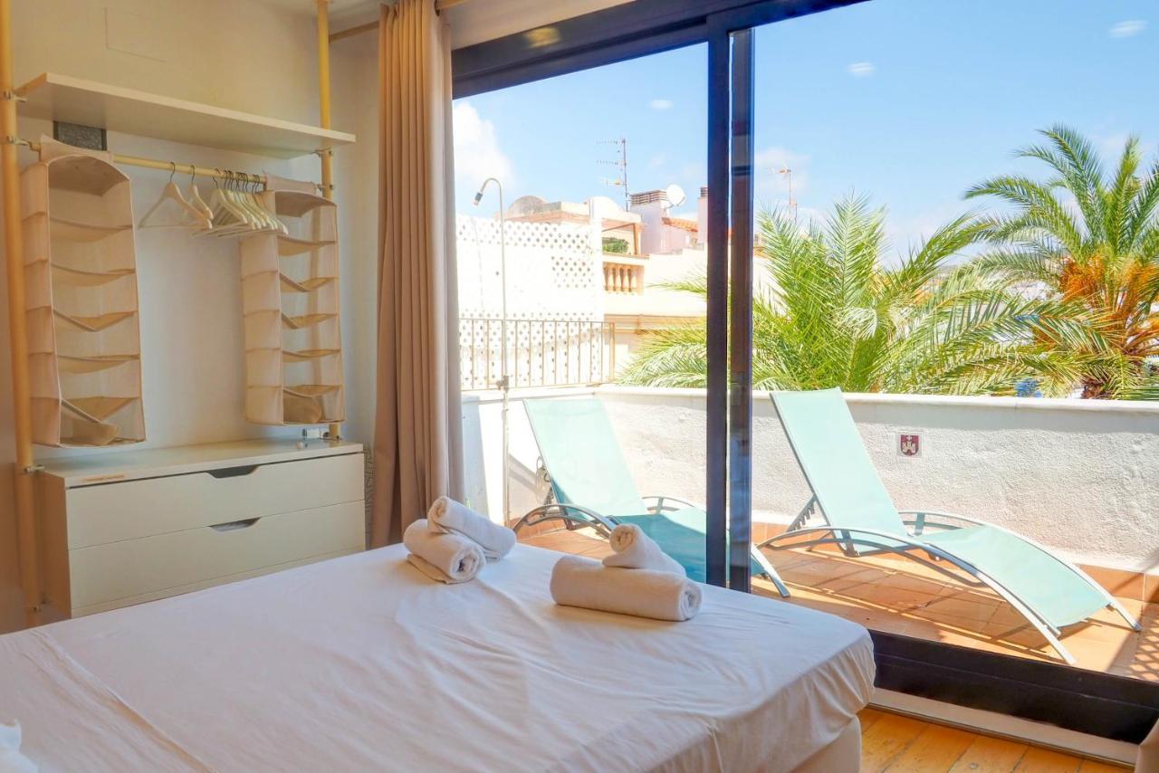 Port Alegre Attic By Hello Homes シッチェス エクステリア 写真
